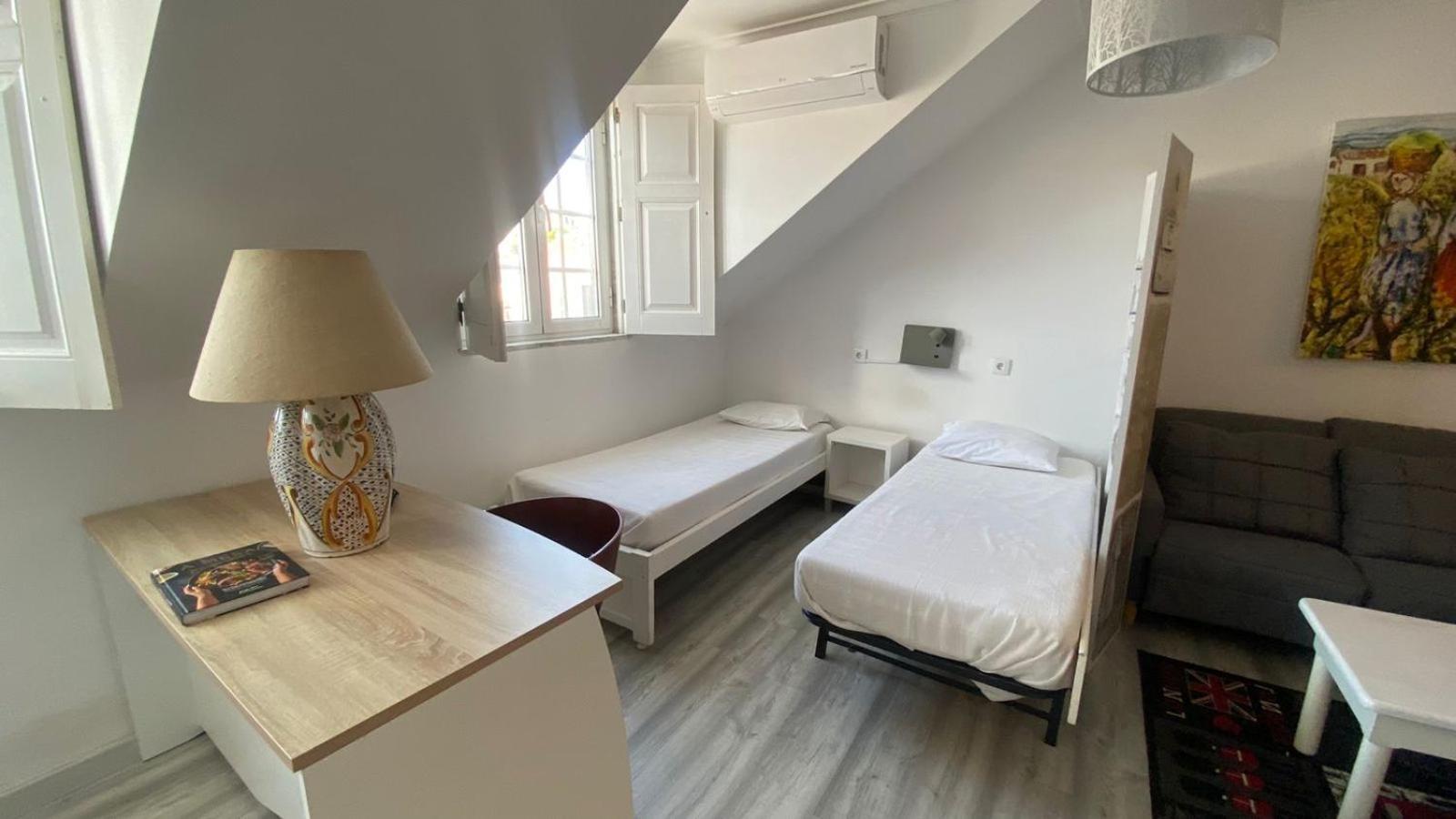 Apartamentos Turisticos Queluz Bagian luar foto